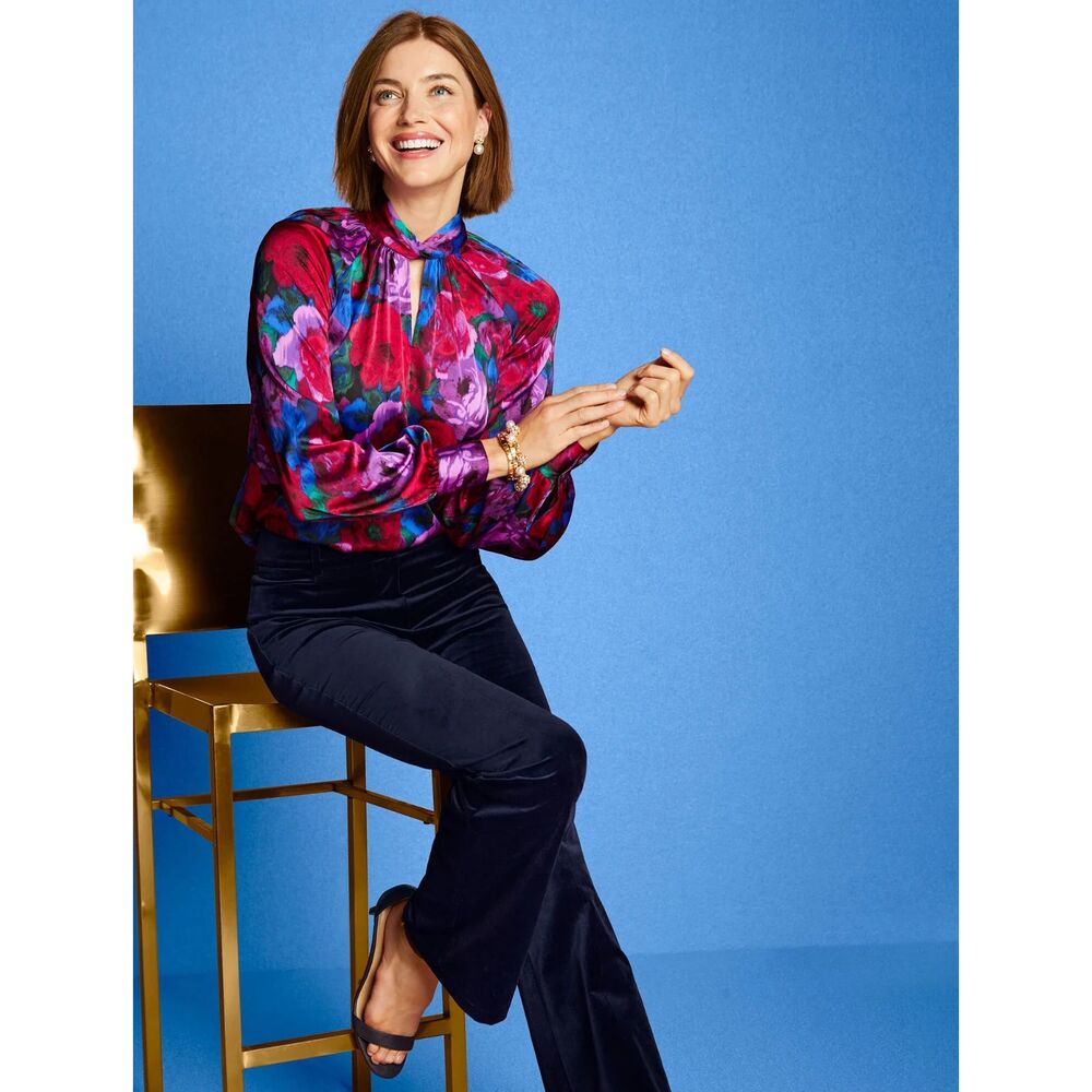 New NWT Talbots Medium M Long Sleeve Blouse Twist Neck Floral print